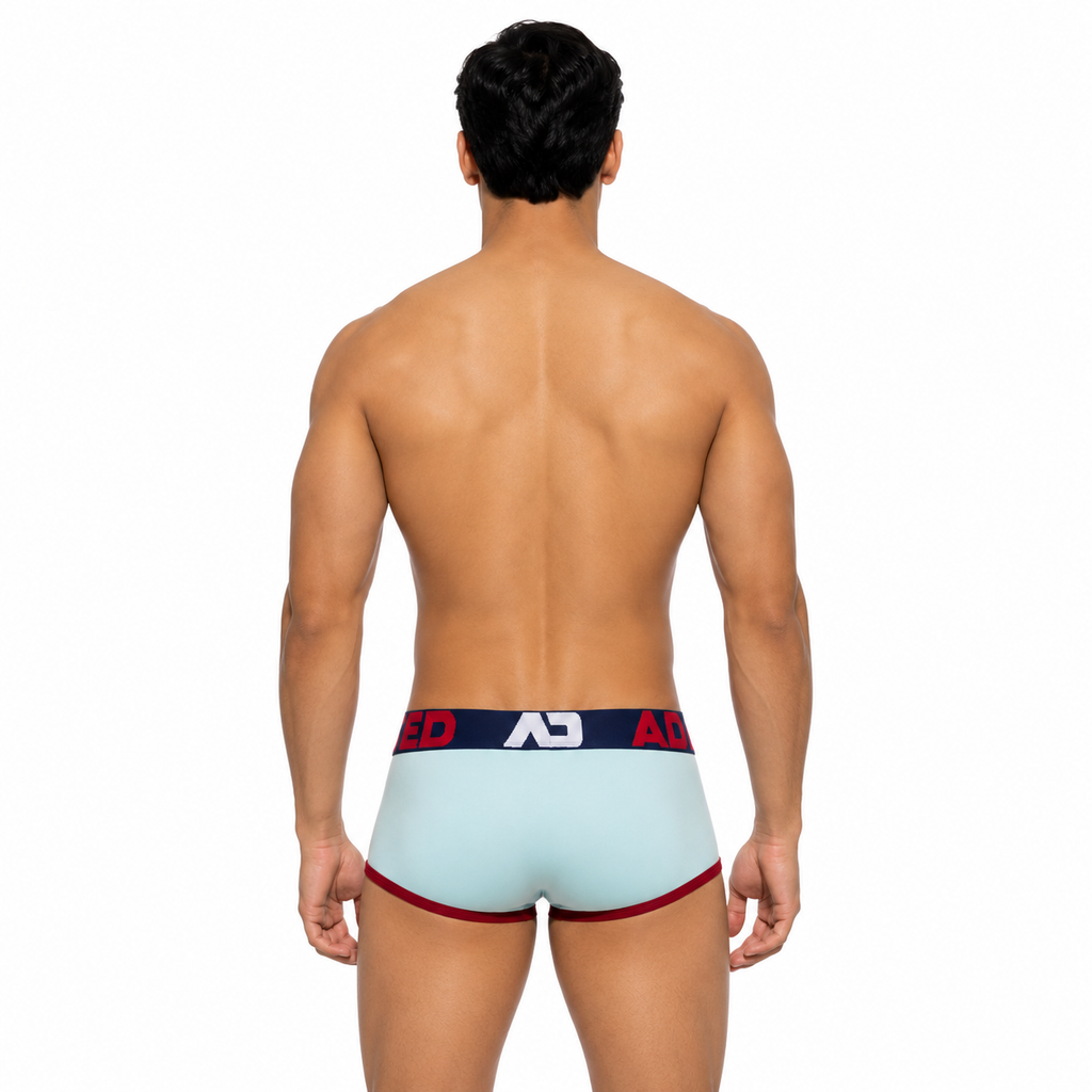 SEAMLESS TRUNK